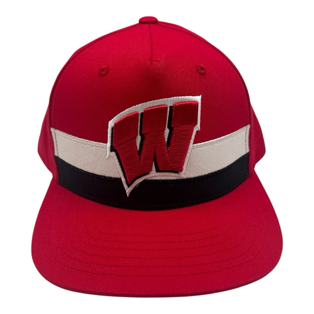 Captivating Wisconsin Badgers Hat Cap Snapback Adjustable‎ Red Striped Flat Bill